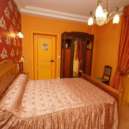 Le Manoir Des Arts Bed & Breakfast Saint-Samson-de-Bonfosse Bagian luar foto