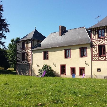 Le Manoir Des Arts Bed & Breakfast Saint-Samson-de-Bonfosse Bagian luar foto