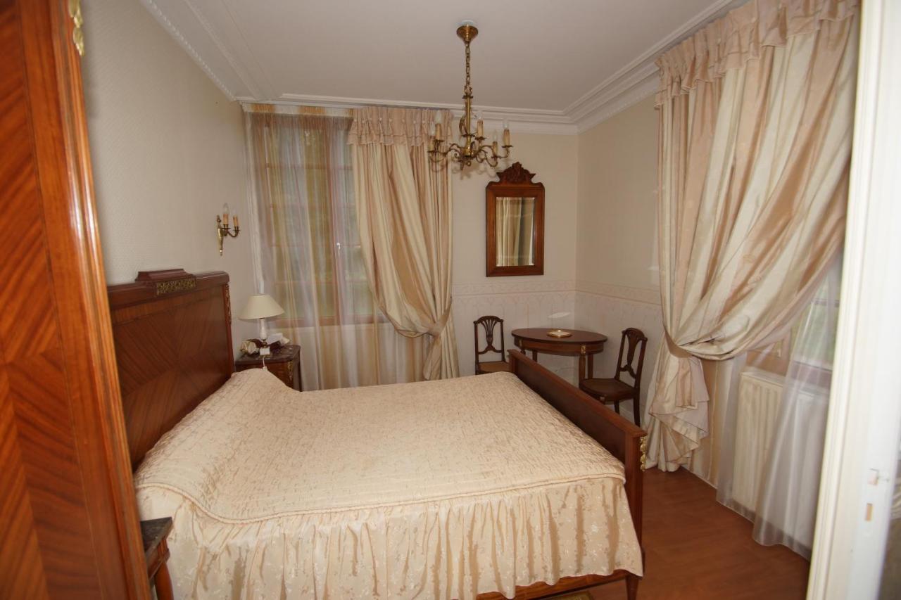 Le Manoir Des Arts Bed & Breakfast Saint-Samson-de-Bonfosse Bagian luar foto