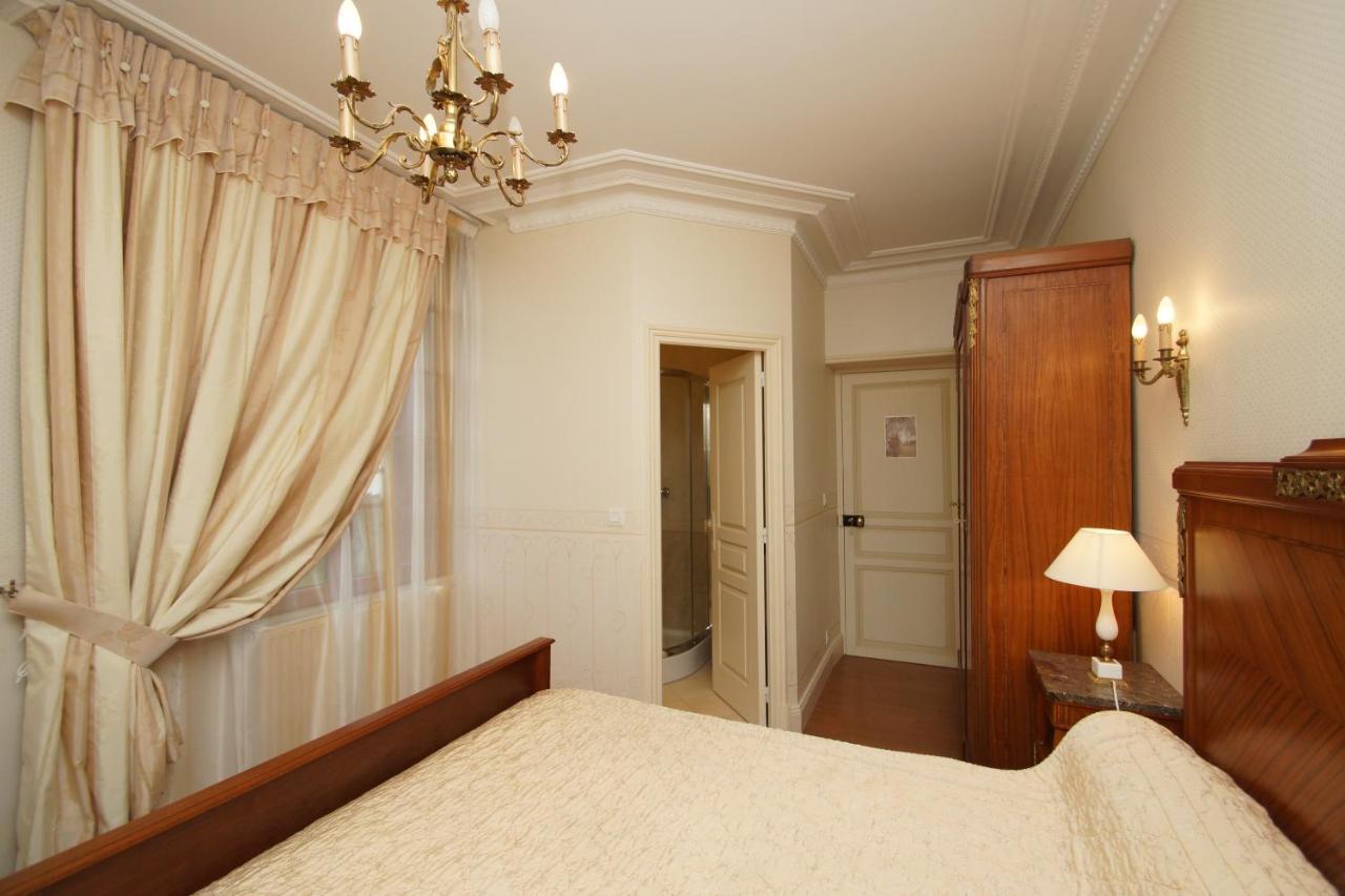 Le Manoir Des Arts Bed & Breakfast Saint-Samson-de-Bonfosse Bagian luar foto